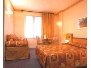 Gallia Hotel 3*